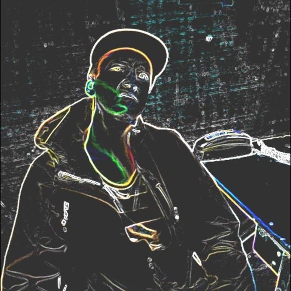 Meet your Posher, Addison - Picture 1 of 1